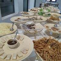 Plenty of food at Tu An in Hanoi