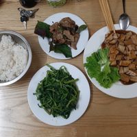 on demand cooking at Loving Hut - Hoang Kim in Hanoi