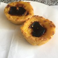 Vegan tarts at Zarzuela in Lisbon