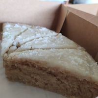 Bolo de limão e côco at Kansha in Fatima