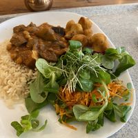 Curry, rice, cawliflower and salad from the buffet (7,80€)  at Mangolds in Graz
