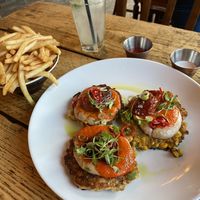 Sweetcorn fritters with fries and a virgin mojito at The Spread Eagle in East London