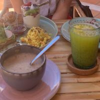 Awesome vegan brunch. The location is also great, right in front of the beach. The vegan croissants were delicious and the fresh juice as well. Lovely spot. at Aloha Cafe in Sesimbra