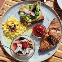 Brunch at Aloha Cafe in Sesimbra
