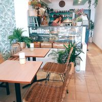 Inside at Aloha Cafe in Sesimbra