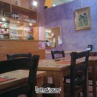 dining room at La Raccolta in Florence