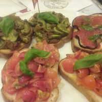 Bruscchetas at Il Secchio e l'Olivaro in Rome