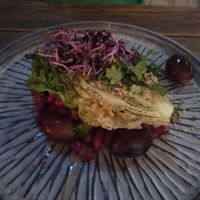 Herbstedition: gegrillter Lattich mit Bohnen at Karls Kraut in Luzern