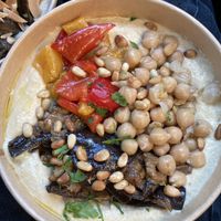 Hummus with bell pepper, cheakpeas and eggplant at Juuls Hummus in Utrecht