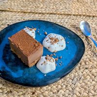 Vegan chocolate dessert at La Part du Colibri in Crest