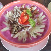 Vegan smoothie bowl at Dragonfly Cafe in Ubud
