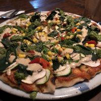 Best vegan pizza in Ubud!!! 😘🍕🌱👌🏾⭐️⭐️⭐️⭐️⭐️ at Dragonfly Cafe in Ubud