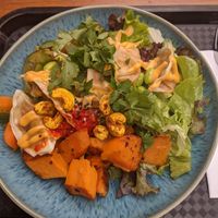 Tasty lunch at Weilands Wellfood in Berlin