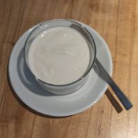 Yogur de coco con mermelada de fresa 🍓 at Alive in Barcelona