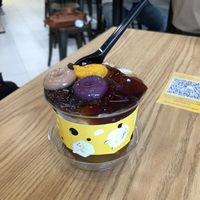 Customised dessert bowl at Doqoo - Kampung Admiralty in North Singapore