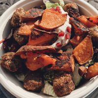 Falafel Tahini Salad  at Dean & David - Kaiserstrasse in Frankfurt