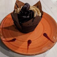 Orange chocolate muffin at Sapiens in Santiago