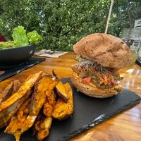 Burger  at Sapiens in Santiago