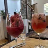 Pitaya frozen and cha cha cha   at Sapiens in Santiago