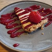 Berry cheesecake (delicious 😋) at Sapiens in Santiago