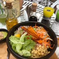 Peruvian Buddha bowl at Sapiens in Santiago