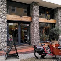 Façade at Cafe Folk in Le Mans