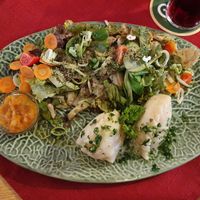 Hausgemachte Kürbisravioli mit Salat at Gasthof Staigerwirt in St Michael