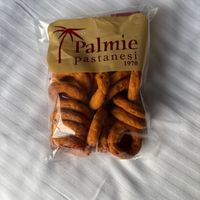 Biscuits salés au poivron   at Üstün Palmie Pastanesi in Istanbul