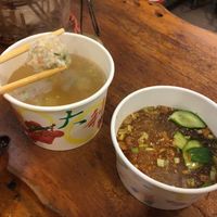 „Meatballs“ (maybe rice and some vegetables in it) and kind of a glass noodles soup (some vegetables in it and sadly egg) at JinZhi Hong Zao Su Rou Yuan in New Taipei City
