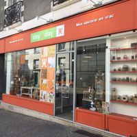 Front door at day by day in Nantes