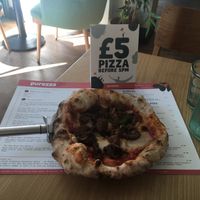 Early deal pie for 5 pounds at Purezza Camden in London
