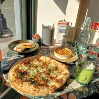 Truffle pizza, salmon ciabatta, mac and cheese, green smoothie at Purezza Camden in London