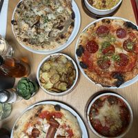 3 pizzas, Mac & cheese, potatoes and meatballs   at Purezza Camden in London