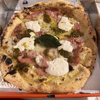 Pistachio pesto vegan pizza with a fat meat substitute at Purezza Camden in London
