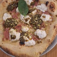 Their iconic Pistachio Pizza! 👌🏻👌🏻👌🏻 at Purezza Camden in London