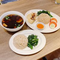 Vegan bakuteh set and vegan chicken rice at Genesis 创世界素食馆 in Central Singapore