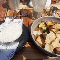 Lekker vegan meal at Luden in The Hague