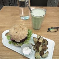 Vegan burger at Ooh Cha Cha - Banqiao in Taipei