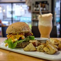 Southwest burger and rootbeer float at Ooh Cha Cha - Banqiao in Taipei