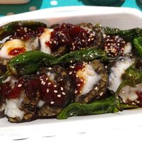 Morcilla de burgos con queso estilo cabra y pimiento caramelizado at Hakuna Matata Veggie in Madrid