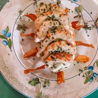 Vegan shrimps with russian salad at Hakuna Matata Veggie in Madrid