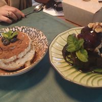 Vegamisú y Brownie, perfectos  #Veganuary at Hakuna Matata Veggie in Madrid