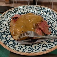 Huevos rotos at Hakuna Matata Veggie in Madrid