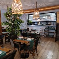 Local at Hakuna Matata Veggie in Madrid