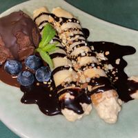 Kinder bueno at Hakuna Matata Veggie in Madrid