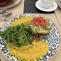 Tartare de Aguacate  at Hakuna Matata Veggie in Madrid