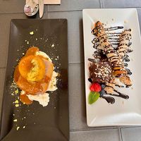 Desserts at Hakuna Matata Veggie in Madrid