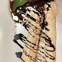 Kinder dessert  at Hakuna Matata Veggie in Madrid