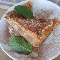 Starter / Moroccan pastella at Hakuna Matata Veggie in Madrid