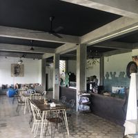 Great space to hang at by Cafe in Tegallalang